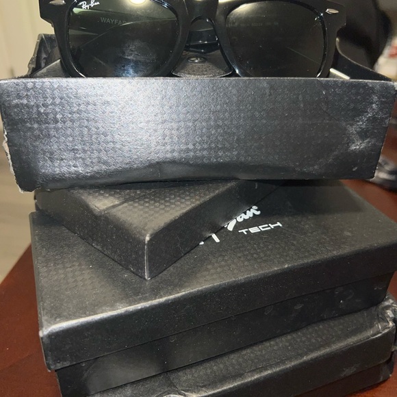 Rayban clubmaster/wayfarer Available.  With case and Box. - Picture 3 of 7